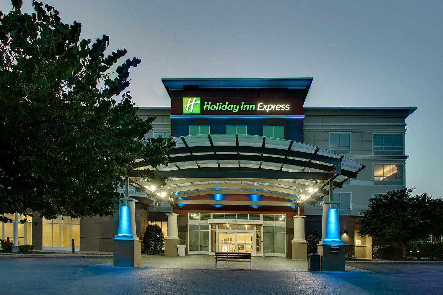 Holiday Inn Exterior 11